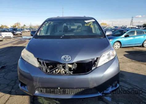2017 Toyota Sienna Xle from USA, damaged, VIN 5TDYZ3DC4HS875413